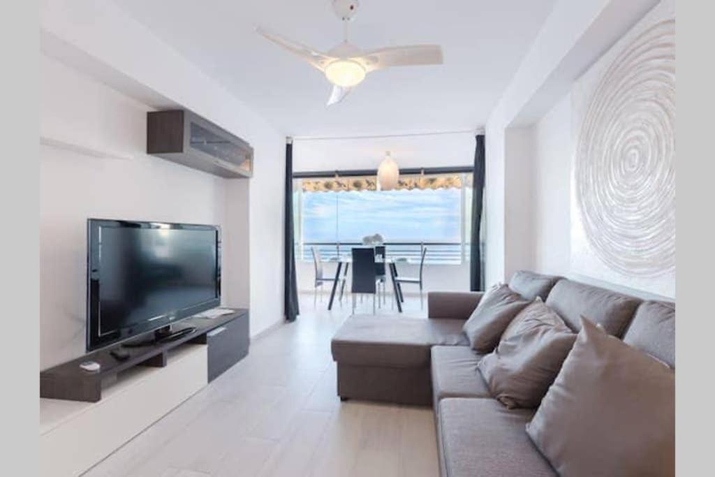 Playa Albufereta. Espectaculares Vistas Al Mar. Appartement Alicante Buitenkant foto