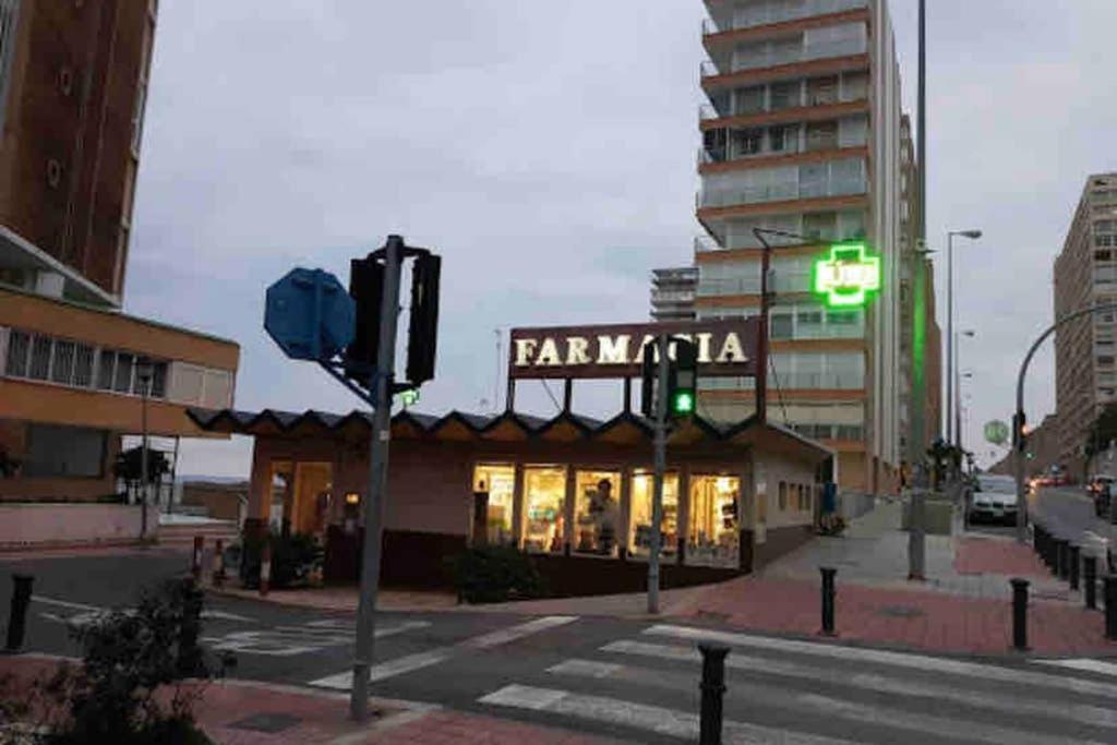 Playa Albufereta. Espectaculares Vistas Al Mar. Appartement Alicante Buitenkant foto
